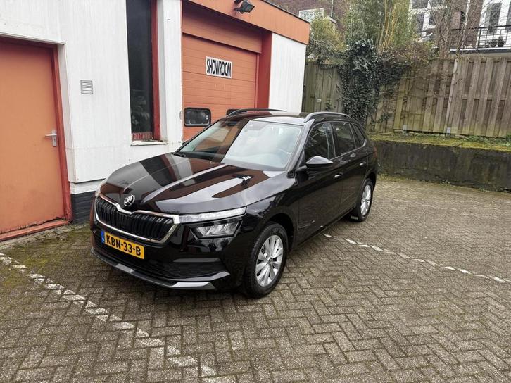 Skoda Kamiq 1.0 TSI Active stoelverwarming winterwielen, Auto's, Skoda, Bedrijf, Te koop, Kamiq, ABS, Airbags, Airconditioning