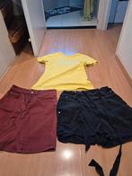 Zomerse set: Geel T-shirt, Rode rok en Zwarte broek m, Kleding | Dames, Rokken, Maat 38/40 (M), Geel, Ophalen of Verzenden, Gedragen