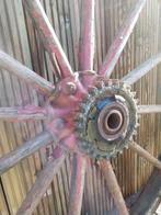 Decoratieve oude karrewielen - 115 cm doorsnede, Ophalen