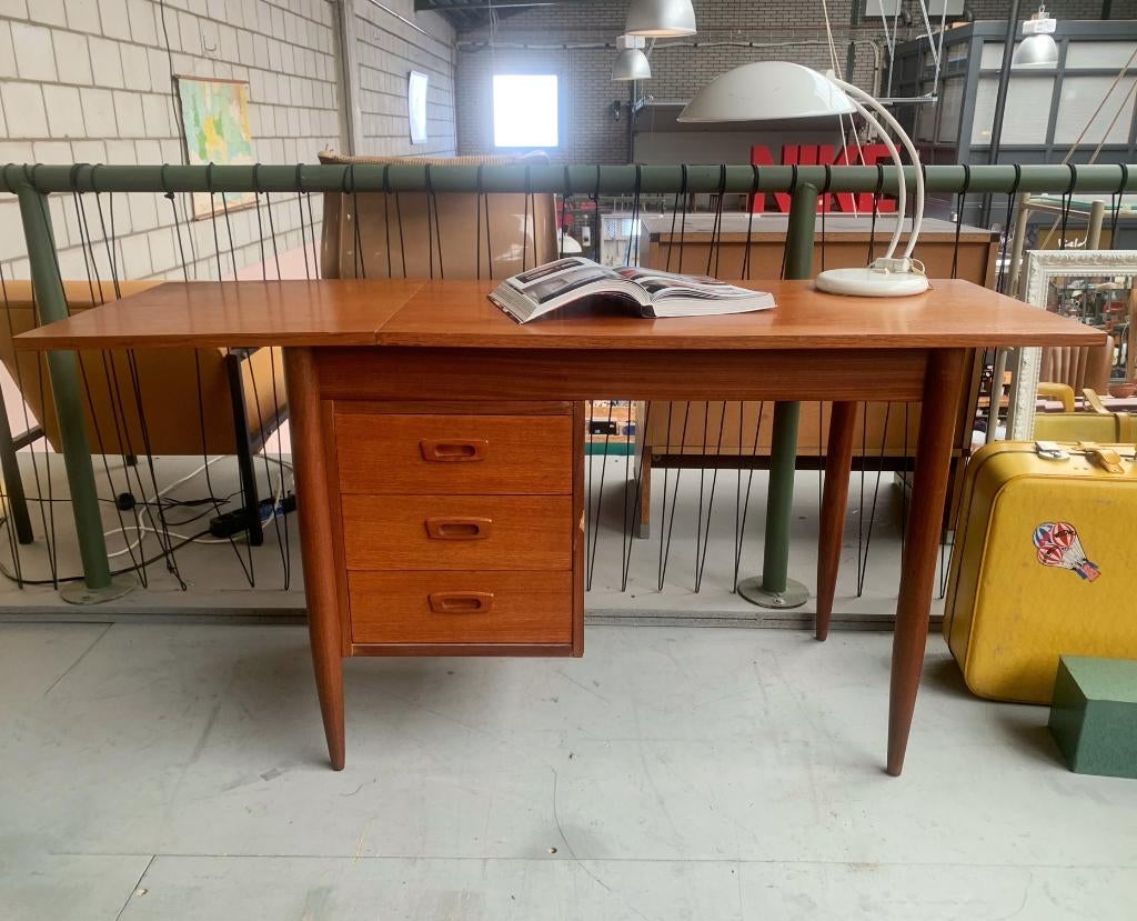 Mooi houten bureau Arne Vodder - vintage retro 100-150 cm, Huis en Inrichting, Bureaus, Ophalen, Gebruikt, Onbekend, Onbekend