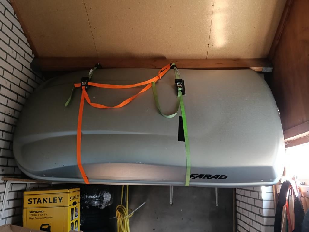 Farad Dakkoffer 680L met Farad Dakdragers, Auto diversen, Dakkoffers, Ophalen of Verzenden