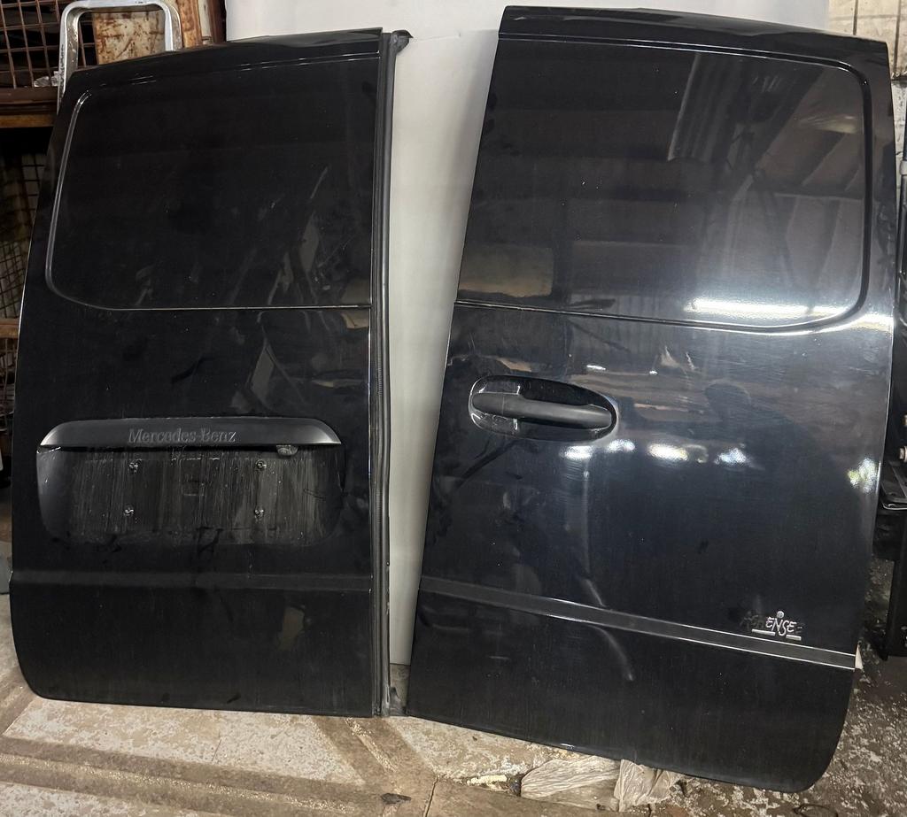 Achterdeuren vito w447 onbeschadigd, Gebruikt, Ophalen of Verzenden, Achter, -