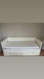 Ikea Hemnes bed / bedbank met lades, Huis en Inrichting, Slaapkamer | Bedden, Ophalen, Verstelbaar, Wit, Tweepersoons