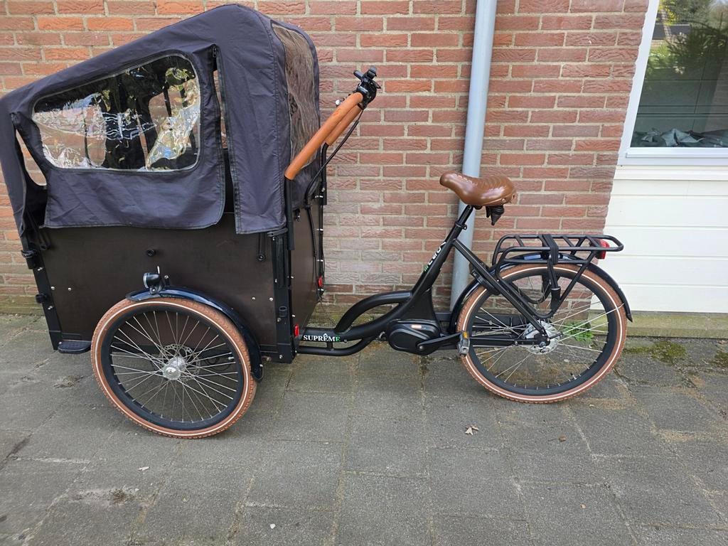 Elektrische bakfiets met huif - Zo goed als nieuw, Overige merken, 4 kinderen of meer, Huif, Ophalen of Verzenden