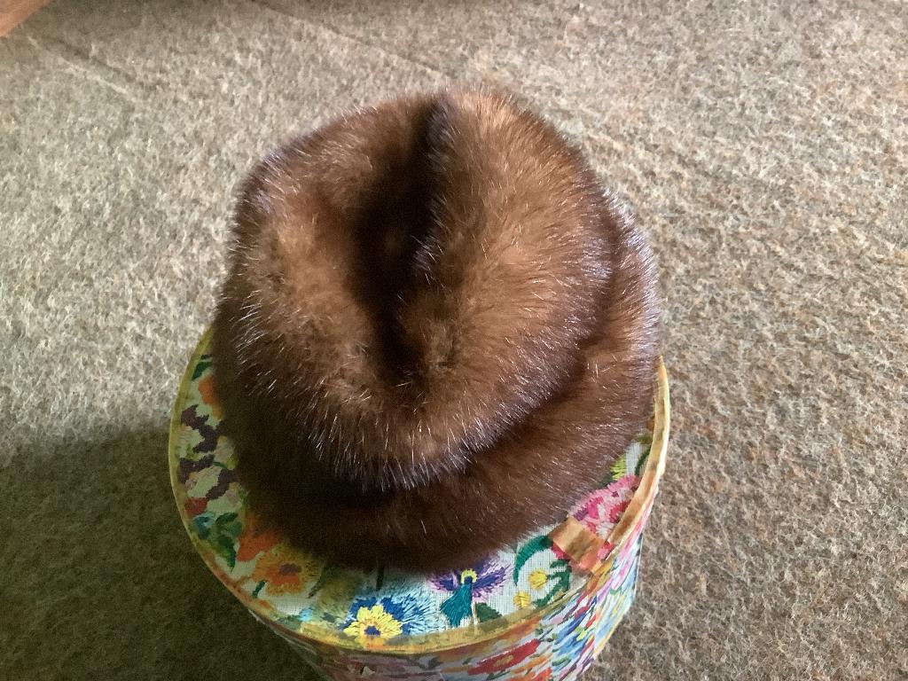 Bontmuts, Ophalen, Zo goed als nieuw, 55 cm (S, 6⅞ inch) of minder, Hoed