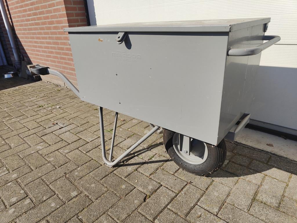 Matador Gereedschap Kruiwagen - Robuust en Handig, Ophalen, Matador, Handmatig, Gebruikt