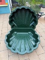Zandbak schelp donkergroen kunstof met deksel, Ophalen, Gebruikt