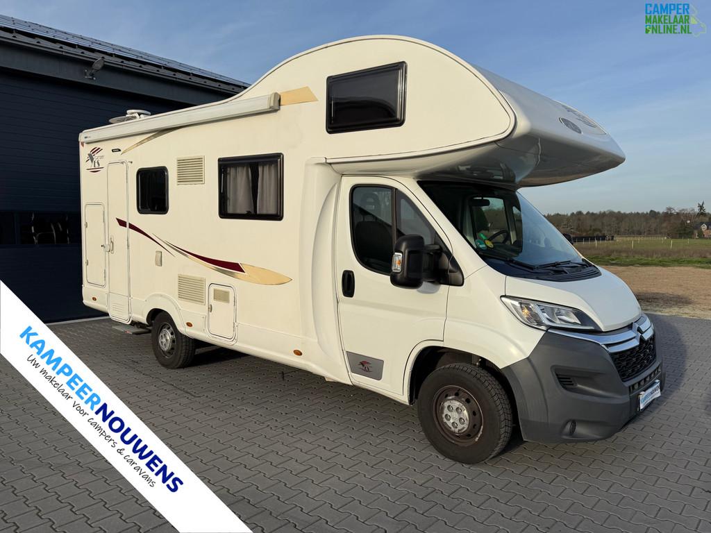 P.L.A. YES 690 | Ruime gezinscamper | TV | Solar | Compleet, Overige merken, Alkoof, Ringverwarming, Bedrijf