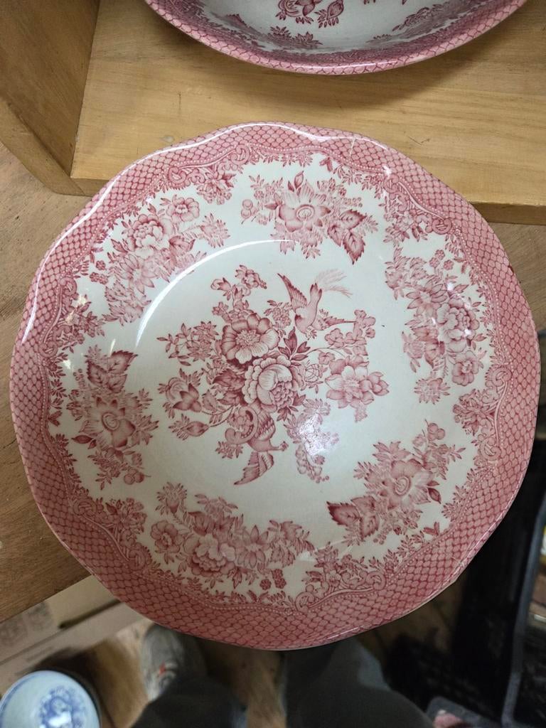 Twee roze schalen met bloemen en vogels, Ophalen of Verzenden