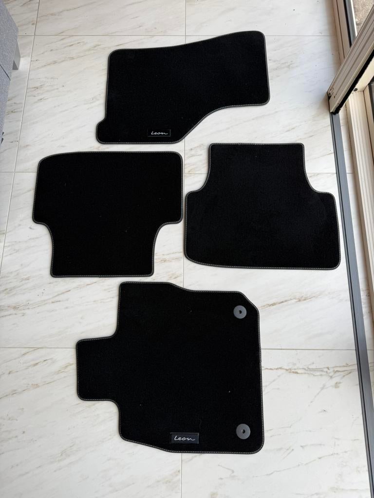 NIEUW! Seat Leon ST vloermatten (origineel!), Ophalen of Verzenden, Nieuw