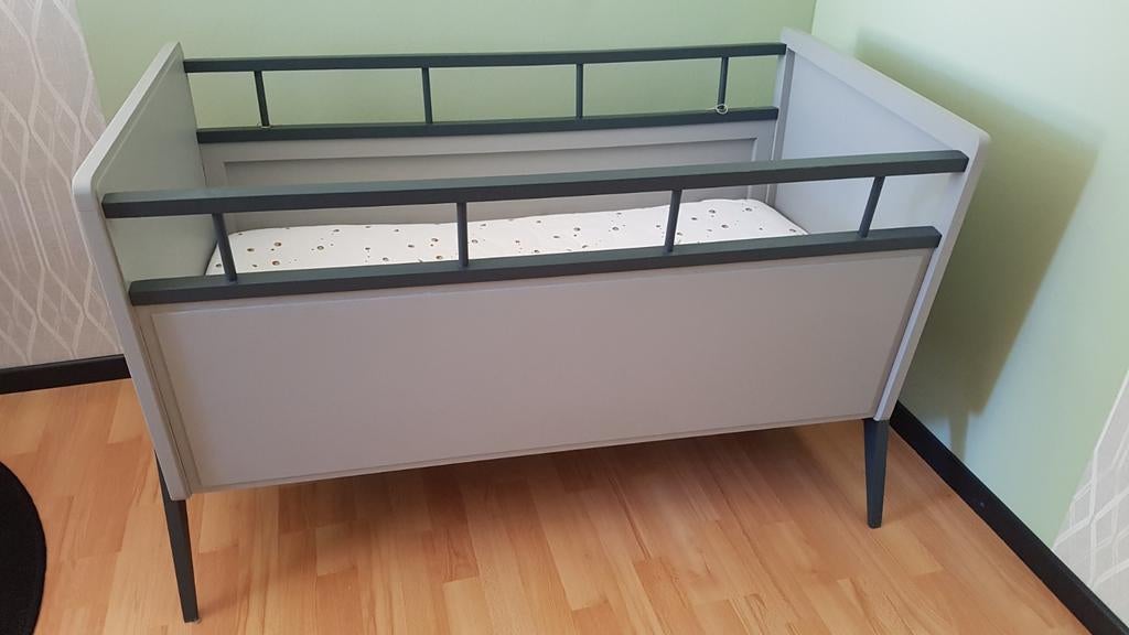 Antieke wieg, Ophalen, Gebruikt, Wieg