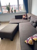 Gratis hoekbank + hocker, Huis en Inrichting, Banken | Bankstellen, Ophalen, Gebruikt, Vierpersoons of meer