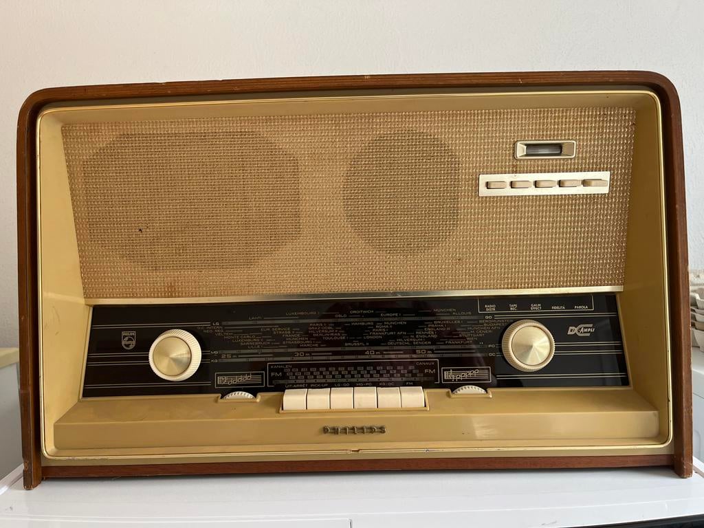 Philips buizenradio jaren '50/'60 - Werkt, mogelijk buizen v, Audio, Tv en Foto, Radio's, Ophalen, Gebruikt, Radio