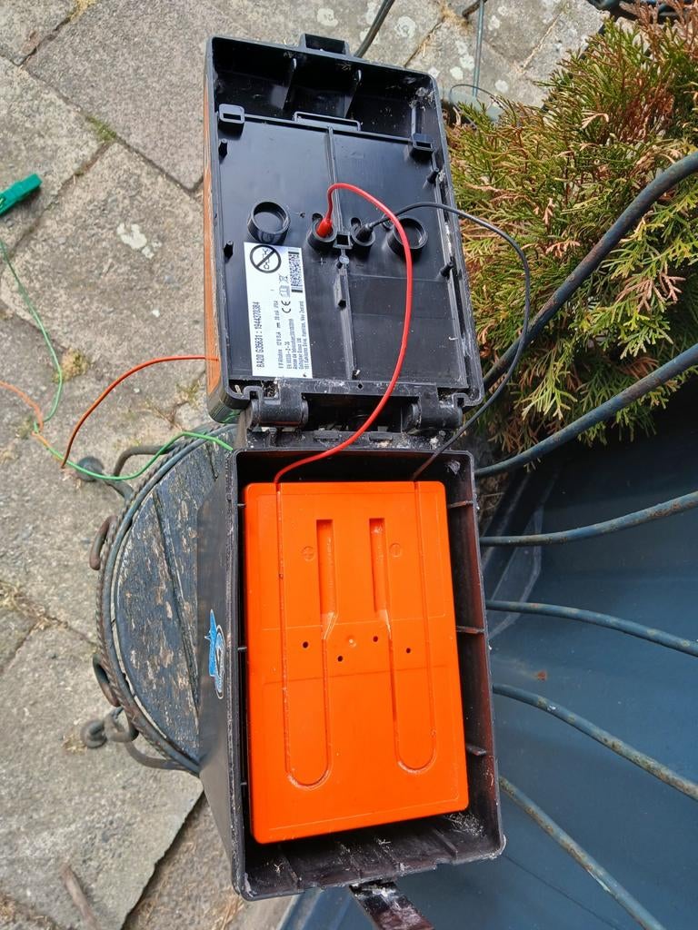 Schrikdraad apparaat. Met aardpen, Dieren en Toebehoren, Stalling en Weidegang