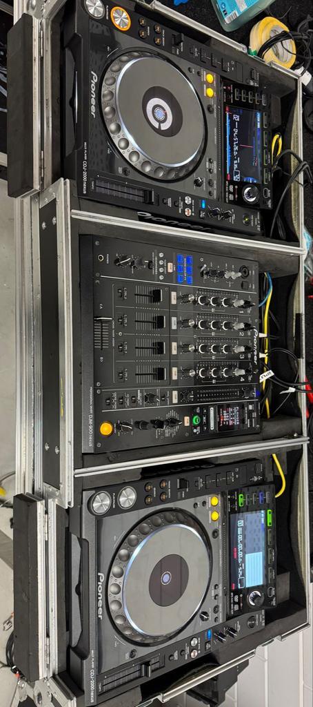Pioneer DJ-set: 2x CDJ2000 nexus, 1x DJM900 nexus + case, Muziek en Instrumenten, Dj-sets en Draaitafels, Zo goed als nieuw, Dj-set
