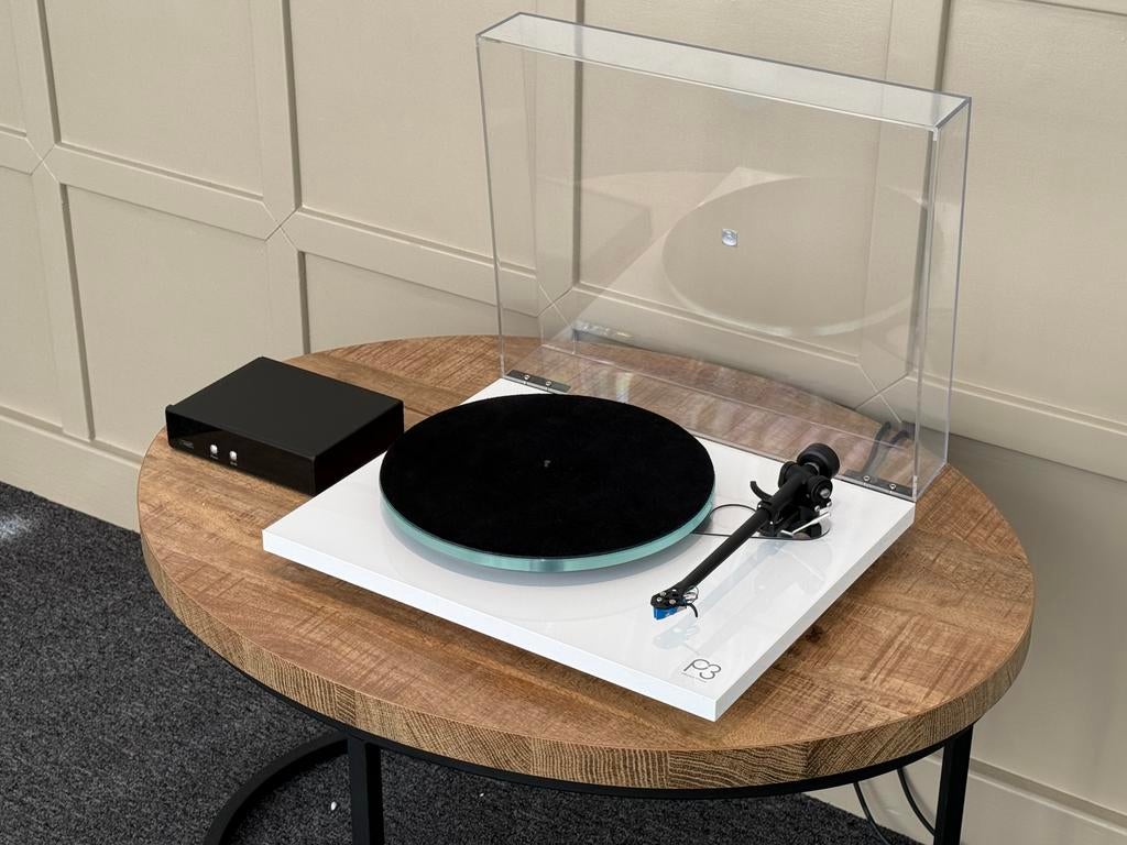 Rega P3 / Rega Elys 2 + Rega TT PSU voeding, Overige merken, Ophalen of Verzenden, Zo goed als nieuw, Platenspeler