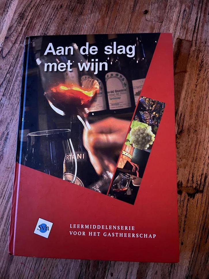 Aan de slag met wijn - SVH Bronnenboek, Boeken, Overige Boeken, Gelezen, Ophalen of Verzenden