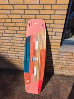 F-One TRAX HRD LITE dames kiteboard met vinnen, Twintip, Ophalen, 4 m² of minder