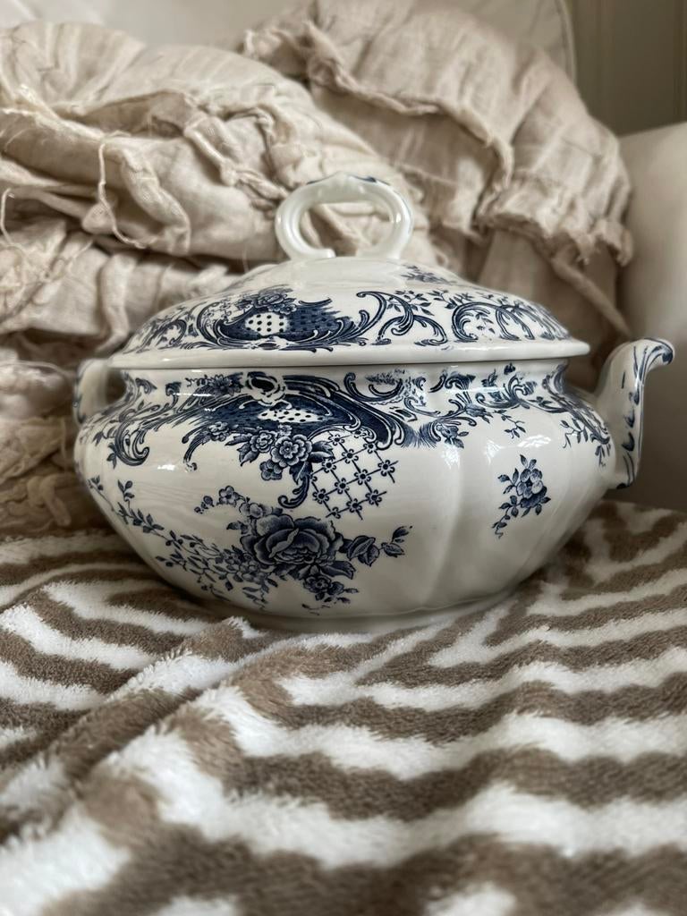 Antieke soepterrine ( dekschaal), Ophalen of Verzenden