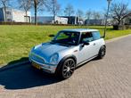 Mini 1.4 D ONE 2005 Grijs, Auto's, Mini, 4 cilinders, 4 stoelen, Particulier, 500 kg
