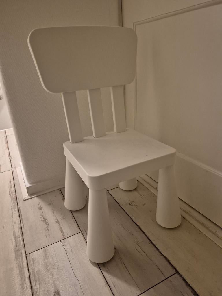 Ikea Mammut kinderstoel, Kinderen en Baby's, Kinderkamer | Tafels en Stoelen, Ophalen, Zo goed als nieuw, Stoel(en)