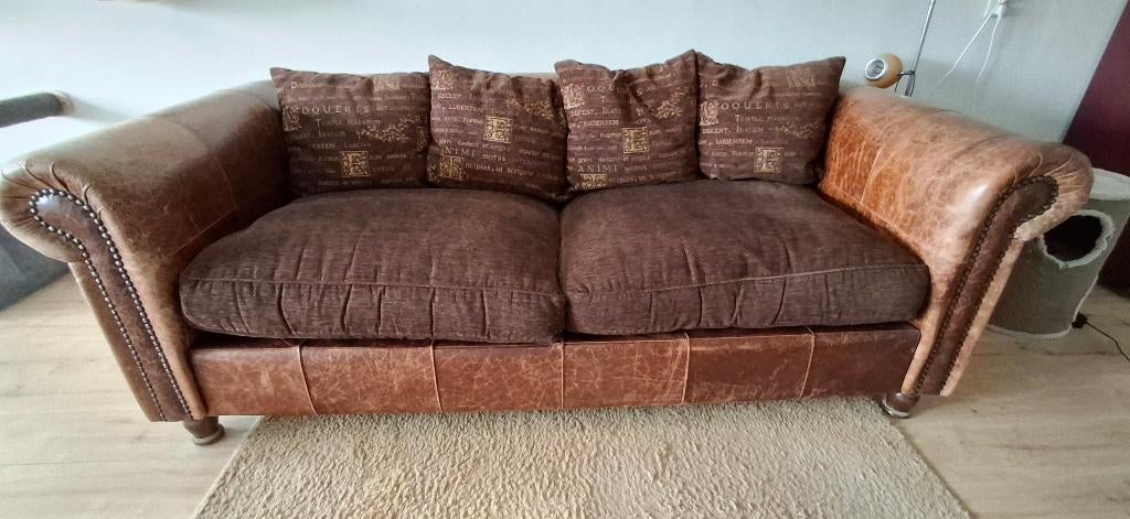 Chesterfield bank bruin, Huis en Inrichting, Banken | Bankstellen, Ophalen, Gebruikt, Driepersoons, 75 tot 100 cm