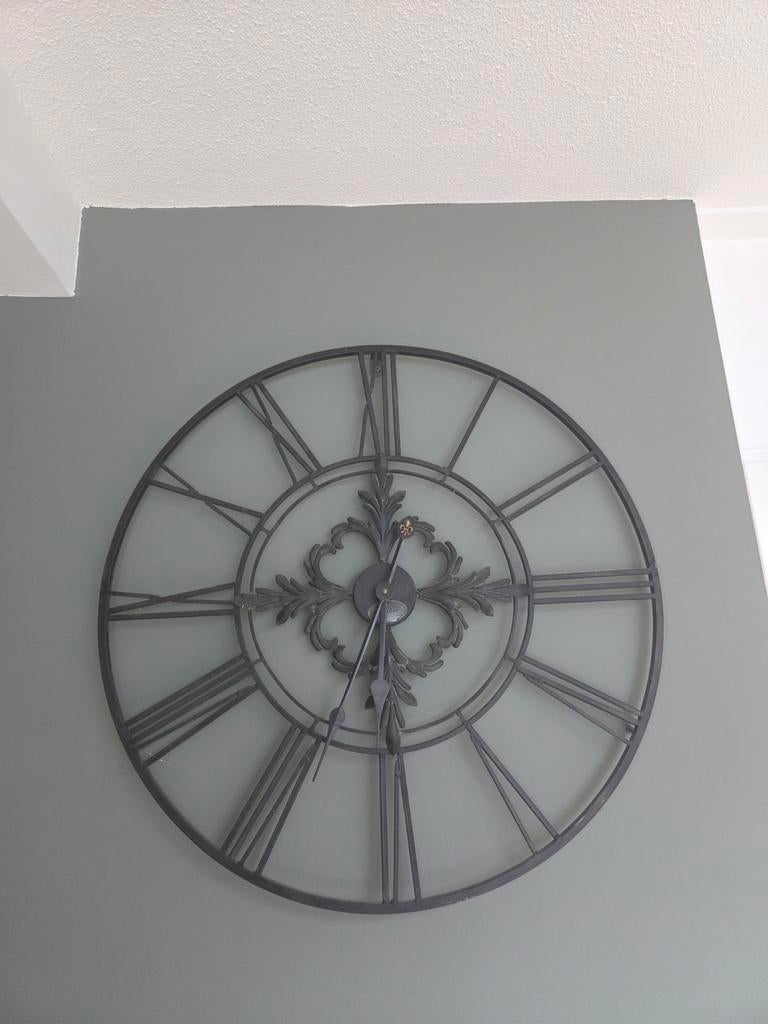 Grote Riverdale Wandklok - Industrieel Design, Huis en Inrichting, Woonaccessoires | Klokken, Ophalen, Zo goed als nieuw, Analoog