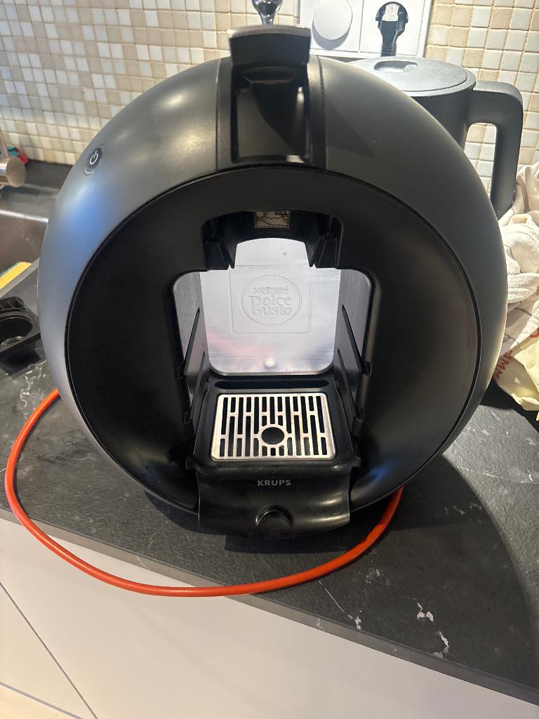 Nescafé Dolce Gusto, Witgoed en Apparatuur, Koffiezetapparaten, Koffiemachine, Ophalen of Verzenden, Zo goed als nieuw, 1 kopje