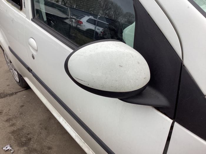 Buitenspiegel rechts van een Peugeot 107, Auto-onderdelen, Spiegels, Gebruikt, -, -, Ophalen of Verzenden