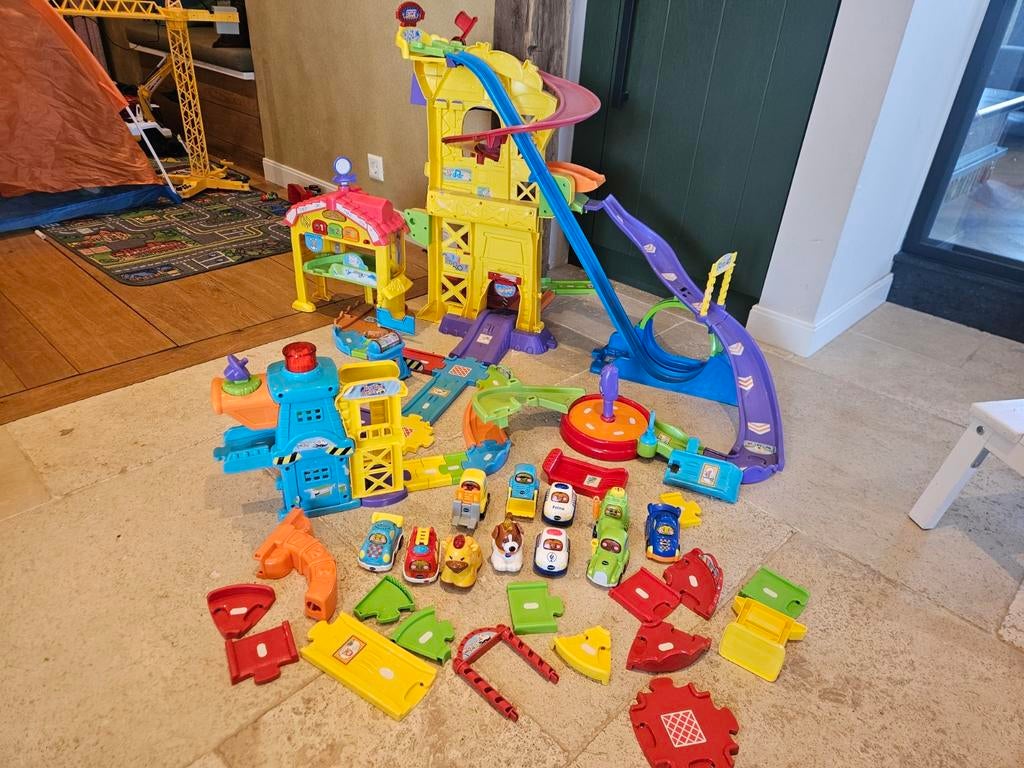 VTech Toet Toet Auto's: Racebaan, Politiebureau & Boerderij, Kinderen en Baby's, Speelgoed | Vtech, Ophalen of Verzenden, Gebruikt