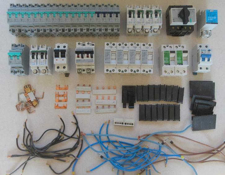Diverse onderdelen voor groepenkast in meterkast, Doe-het-zelf en Verbouw, Elektra en Kabels, Gebruikt, Schakelaar, Ophalen of Verzenden