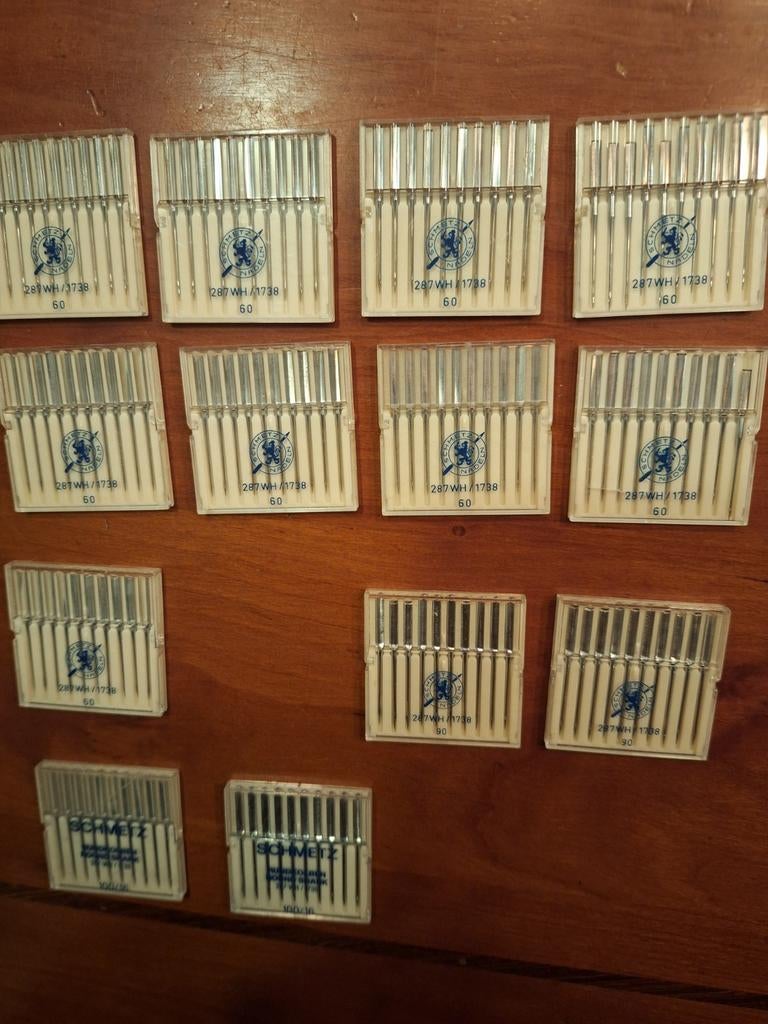 Schmetz naaimachine naalden met ronde insteek., Ophalen of Verzenden, Garen of Naald(en)