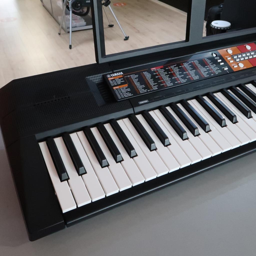 Yamaha PSR-F51 Keyboard | In prima staat, Niet ingevuld, Zo goed als nieuw, Niet ingevuld, Niet ingevuld