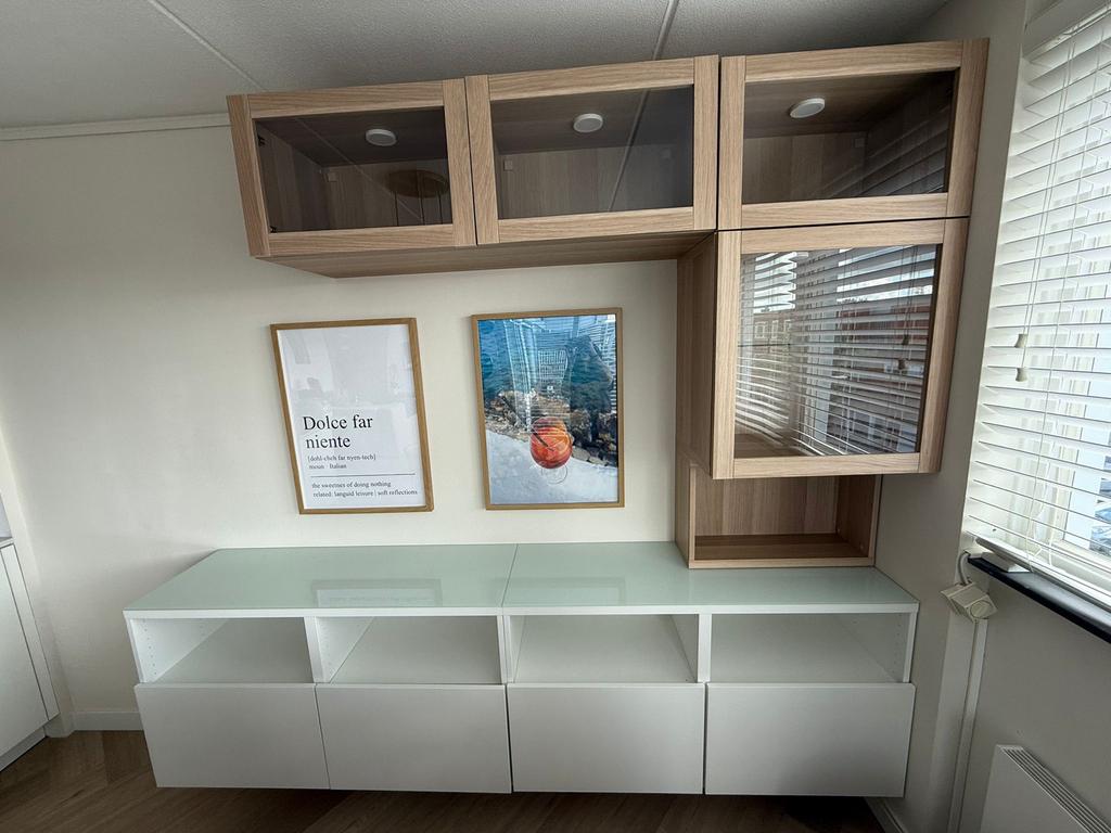 Buffetkast IKEA Besta met opbouw spots, Gebruikt, Ophalen of Verzenden, 200 cm of meer, Met lade(s)
