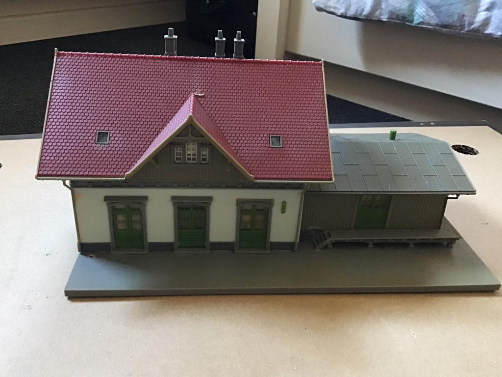 Faller 110097 H0 Klein station Blumenfeld, Ophalen of Verzenden, Gebruikt, Brug, Tunnel of Gebouw, Overige merken