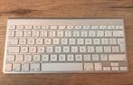 Apple Magic Keyboard (1e generatie) - Draadloos, Ophalen of Verzenden, Qwerty, Gebruikt, Draadloos