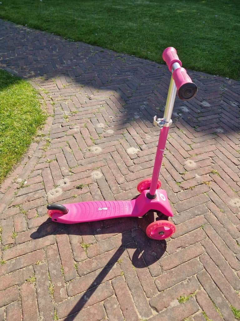 Roze meisjes step met 3 wielen, Ophalen, Zo goed als nieuw, Gewone step, Evo
