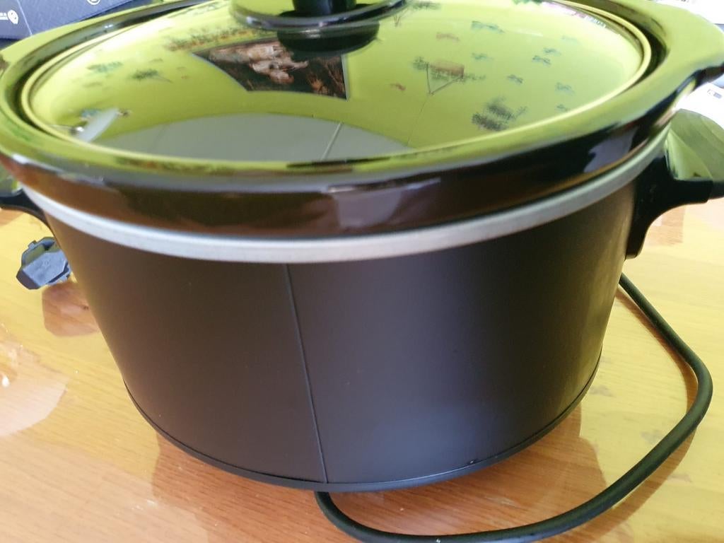 SLOW cooker 1 keer gebruikt met boek, Ophalen of Verzenden, Zo goed als nieuw