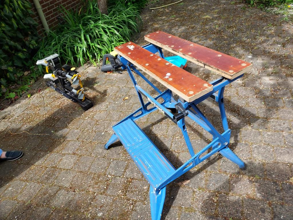 Workmate werkbank - stevig en inklapbaar, Doe-het-zelf en Verbouw, Werkbanken, Ophalen, Gebruikt, 70 tot 120 cm, Bankschroef