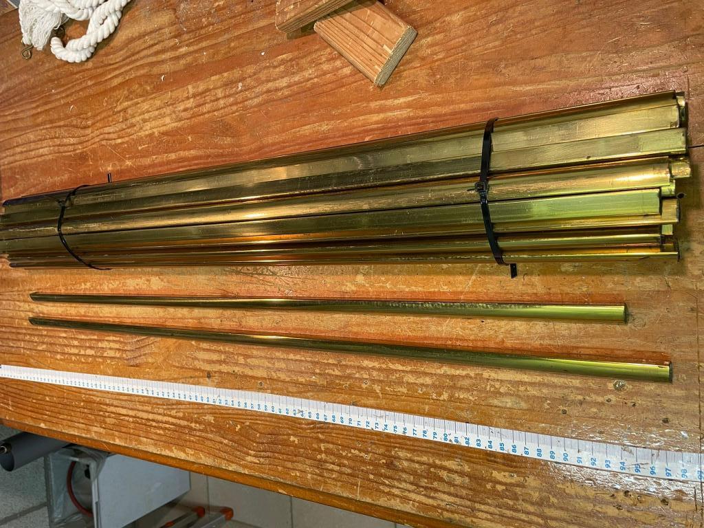 Messing traproeden, kwartrond 30 stuks incl bevestigingsmat., Ophalen, Gebruikt, Overige kleuren, Klassiek