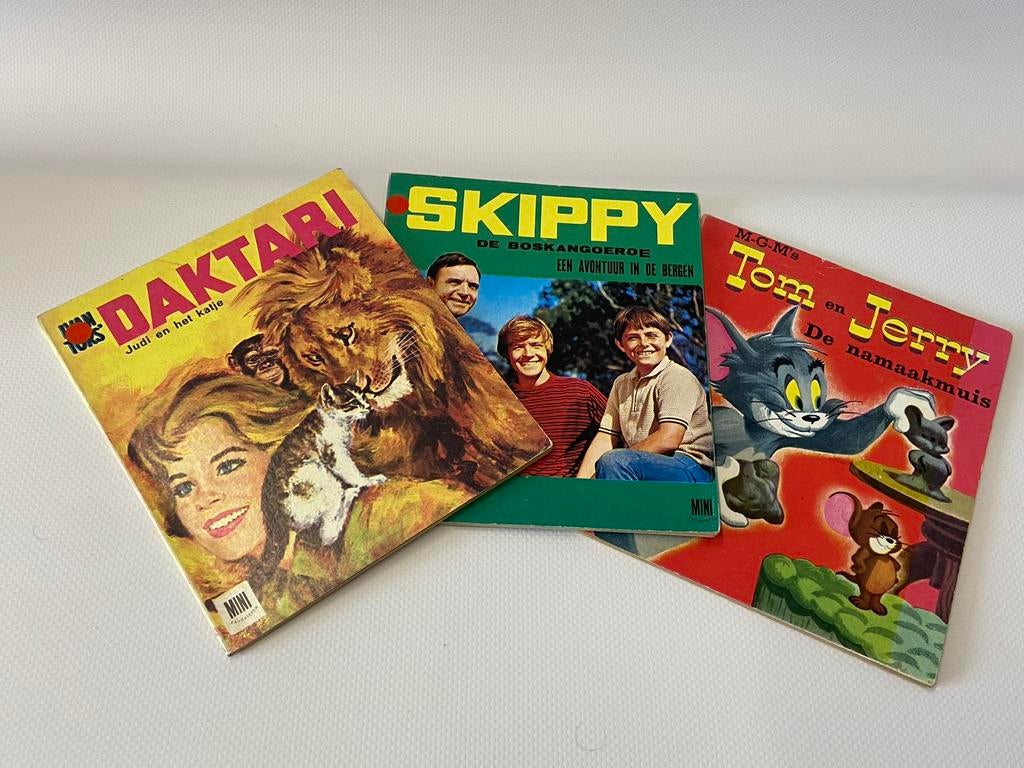 Kinderboekjes Mini Favorieten Daktari, Skippy, Tom en Jerry, Ophalen of Verzenden, Gelezen