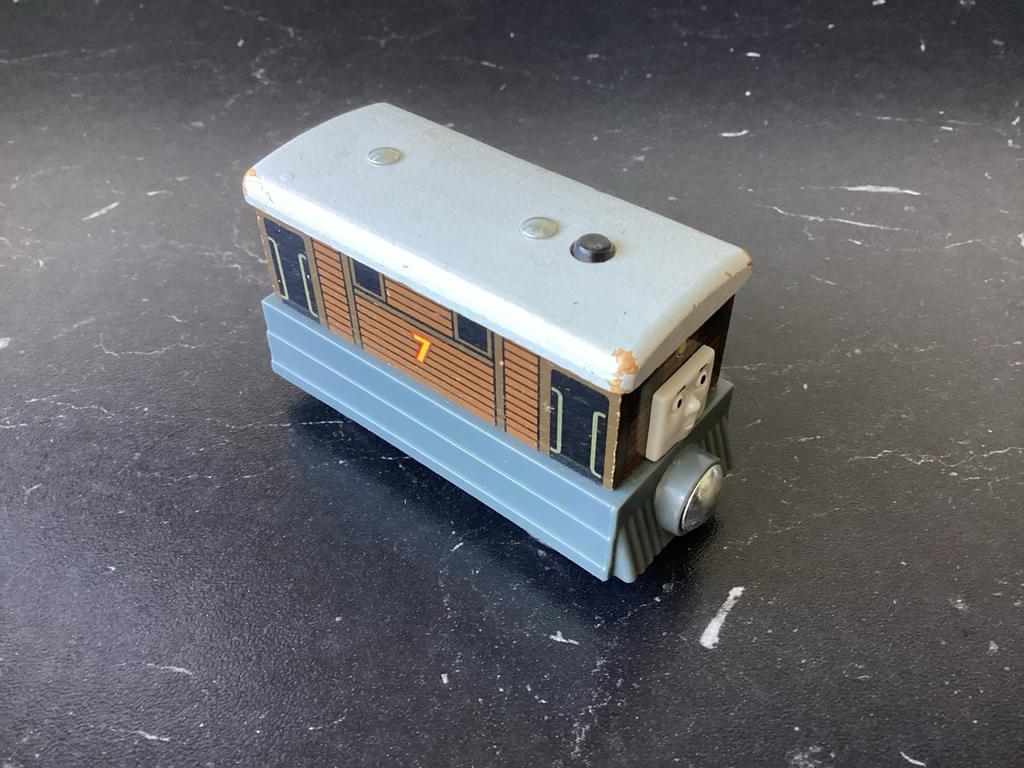 Toby houten trein Thomas de Trein, Kinderen en Baby's, Speelgoed | Thomas de Trein, Ophalen of Verzenden, Gebruikt