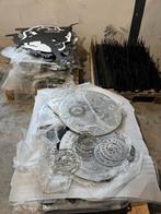 Partij metalen wanddecoratie | RVS | Aluminium | Logo's etc, Ophalen, Zo goed als nieuw