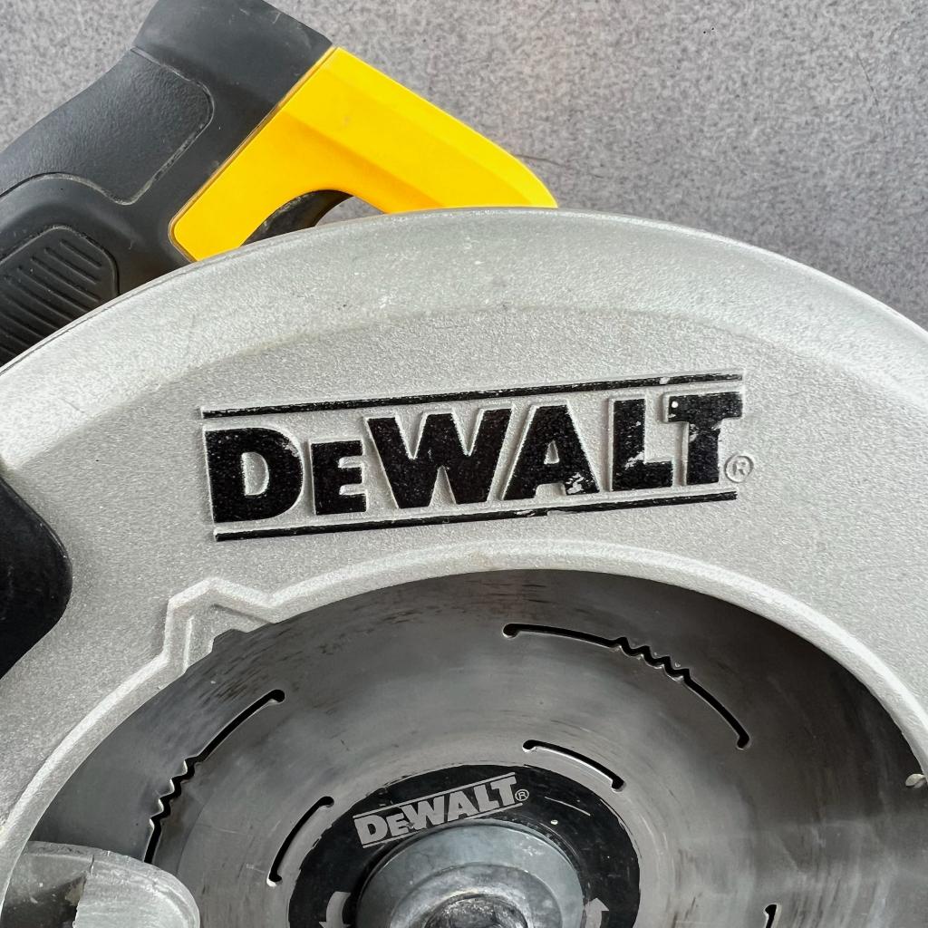 DeWalt DWE576 Invalzaag | 1600 watt | 402637, Ophalen of Verzenden, Gebruikt, 600 watt of meer, Variabele snelheid