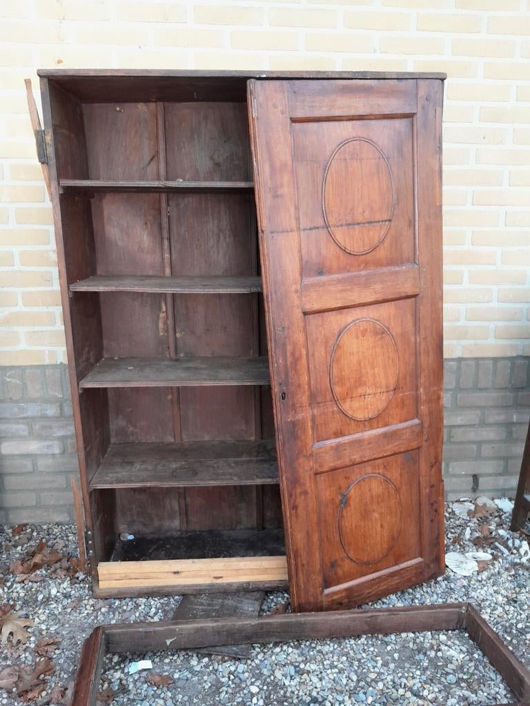 Antieke houten kast met planken - opknapper, Antiek en Kunst, Antiek | Meubels | Kasten, Ophalen of Verzenden