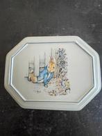 Beatrix Potter Blikje Peter Rabbit Under The Gate, Nieuw, Ophalen of Verzenden, Nieuw, Dier