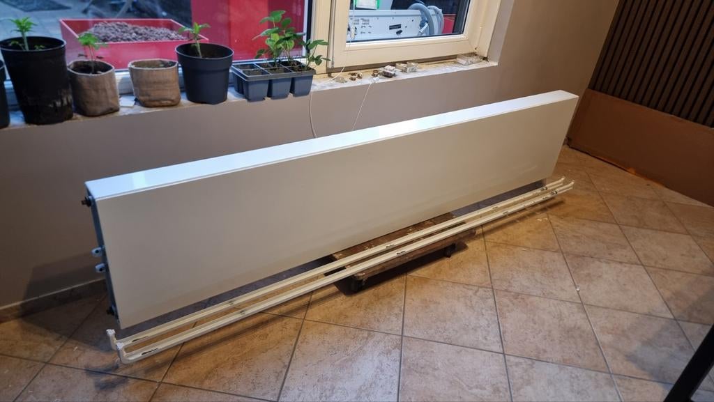 Verticale Henrad Alto Plan radiator 2000x400mm t22, Doe-het-zelf en Verbouw, Verwarming en Radiatoren, Ophalen, Radiator, Minder dan 60 cm