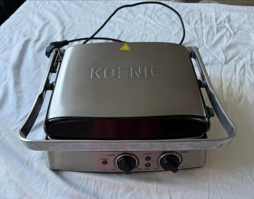 Koenic Contactgrill / Tosti-ijzer - Zo goed als nieuw, Witgoed en Apparatuur, Contactgrills, Ophalen of Verzenden, Uitneembare platen