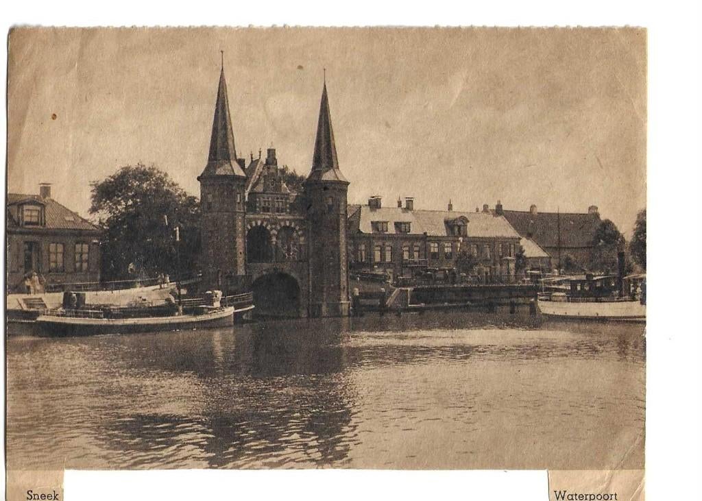 sneek  waterpoort  1940, Verzamelen, Foto's en Prenten, Gebruikt, Verzenden, Voor 1940, Prent