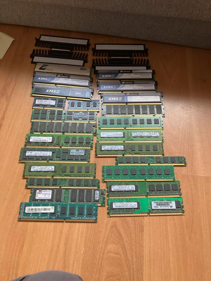 Verschillende DDR3 RAM geheugen modules, Computers en Software, RAM geheugen, Gebruikt, Server, 8 GB, DDR3, Ophalen of Verzenden